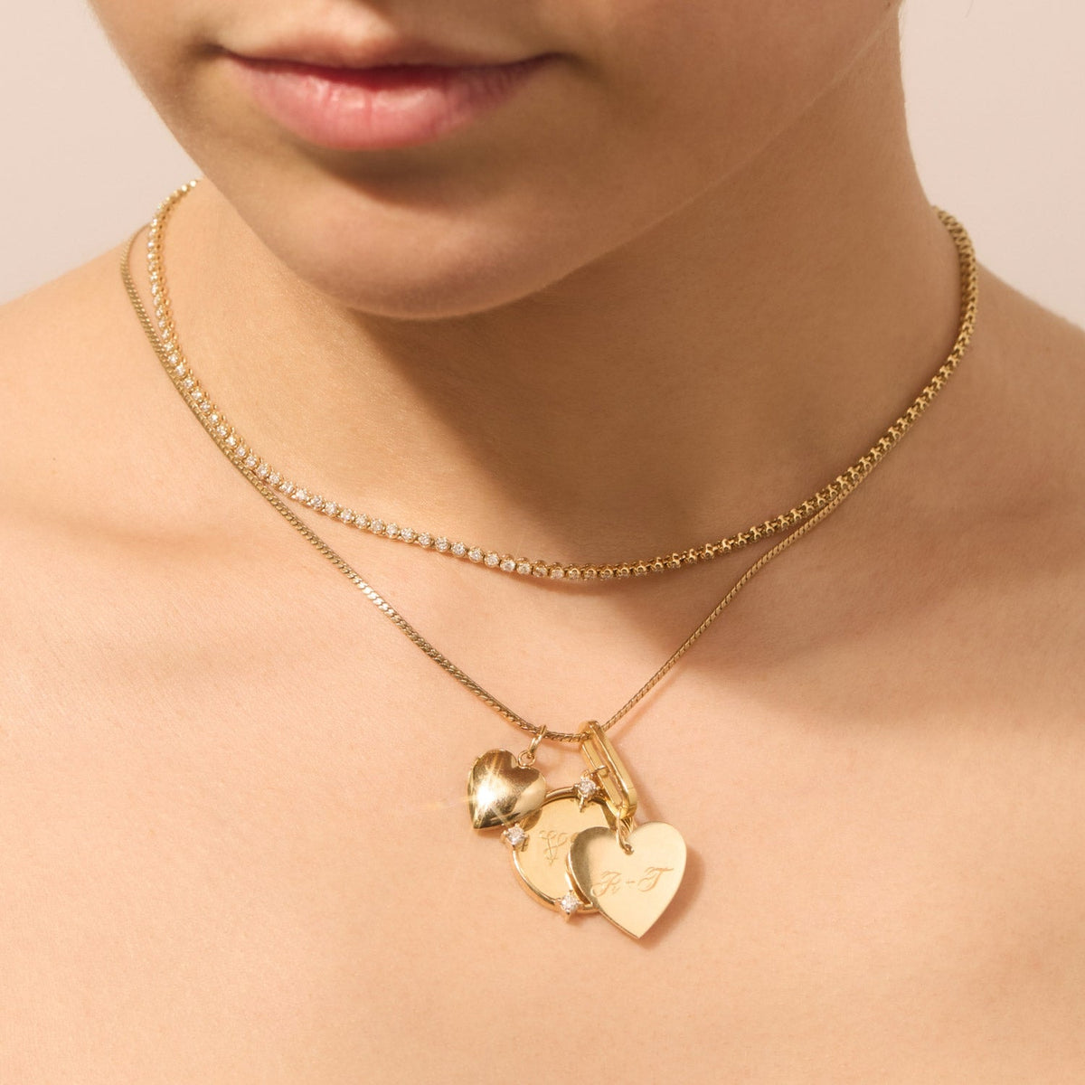 Avaline Angel Hair Diamond Gold Medallion