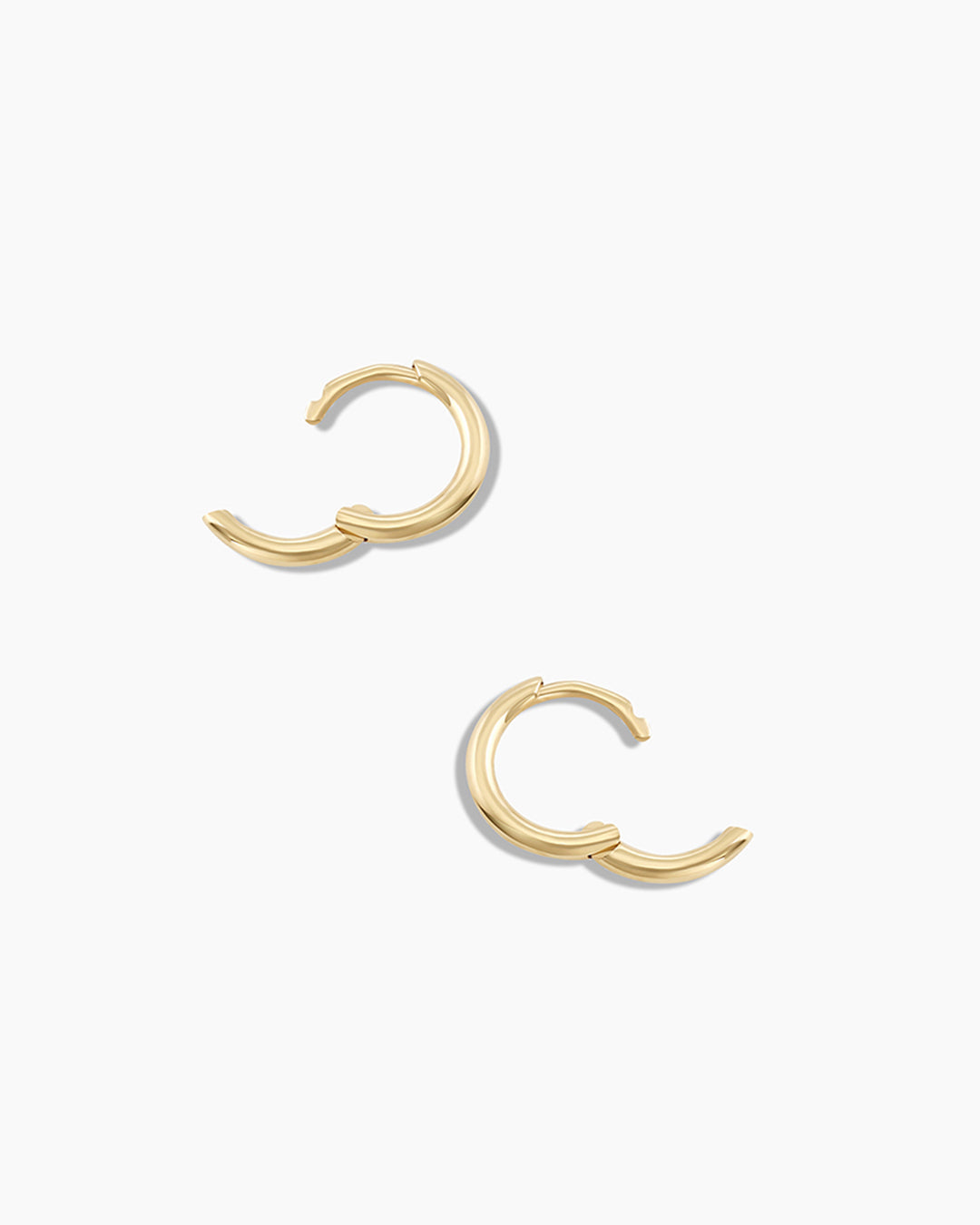 Avaline 14K Gold Classic Huggies