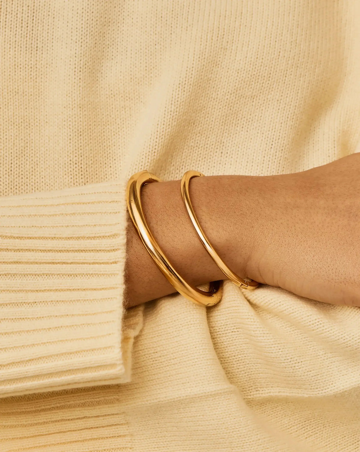 Avaline Chunky Bangle Set