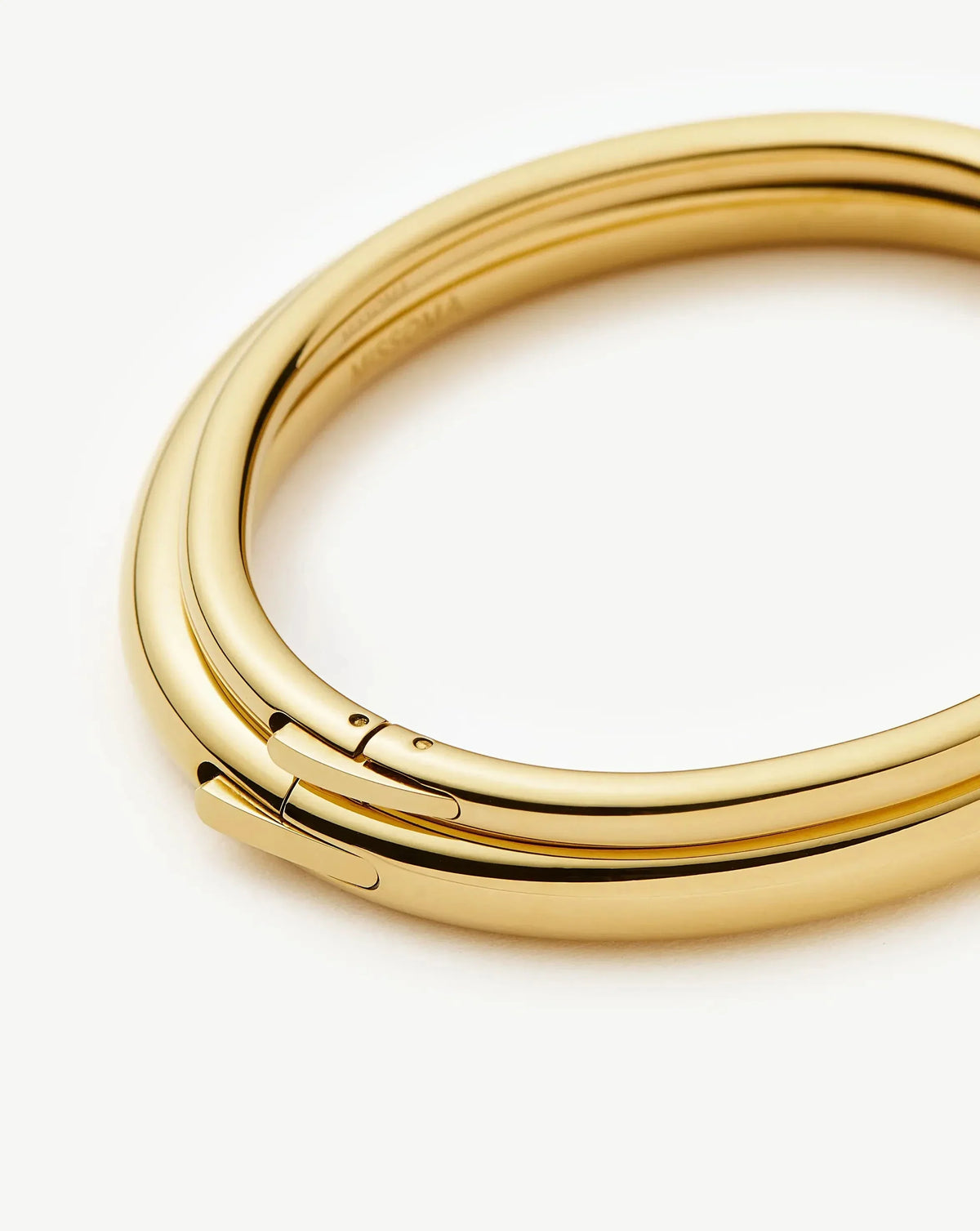 Avaline Chunky Bangle Set
