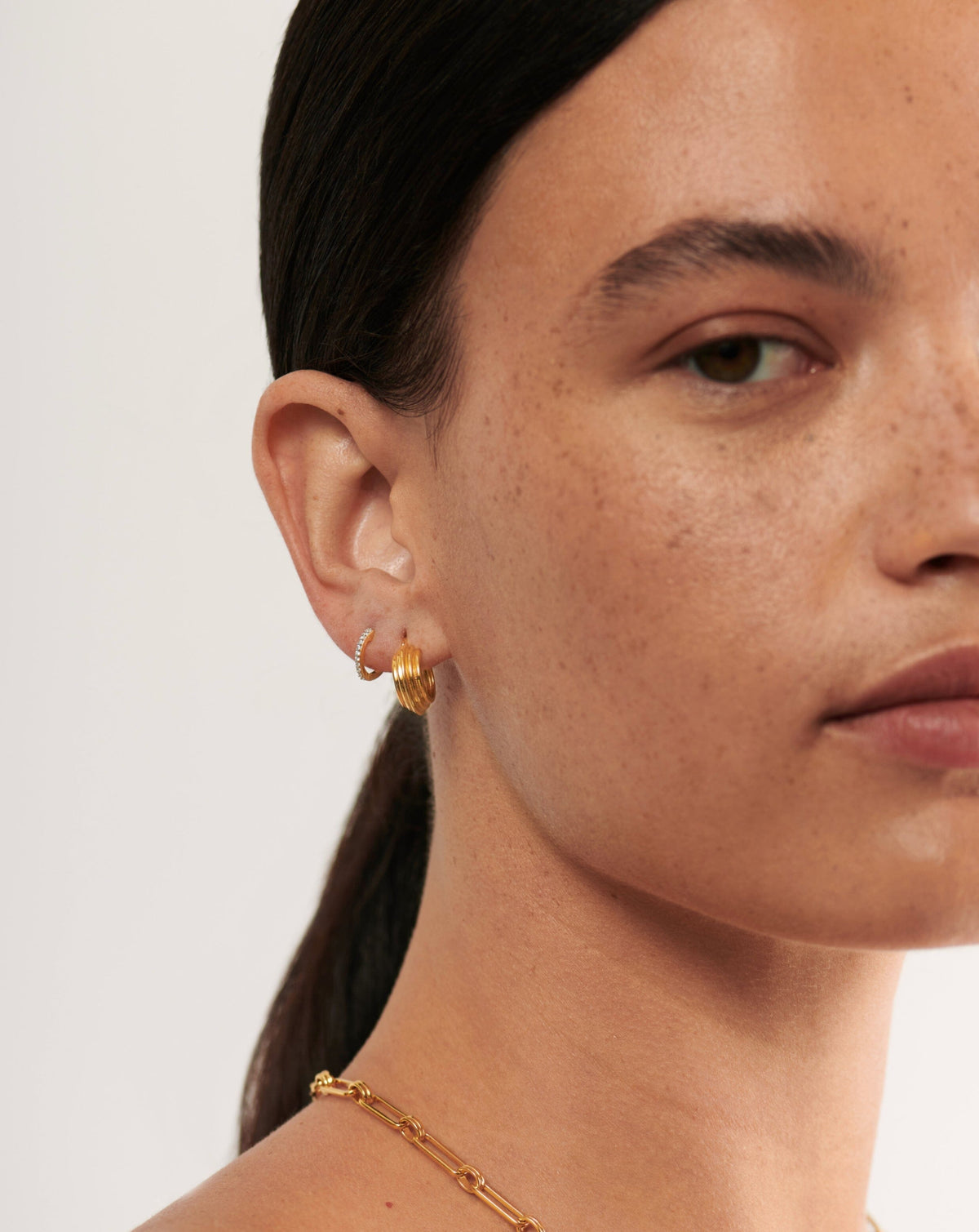 Avaline Lucy Williams Small Ridge Hoop Earrings
