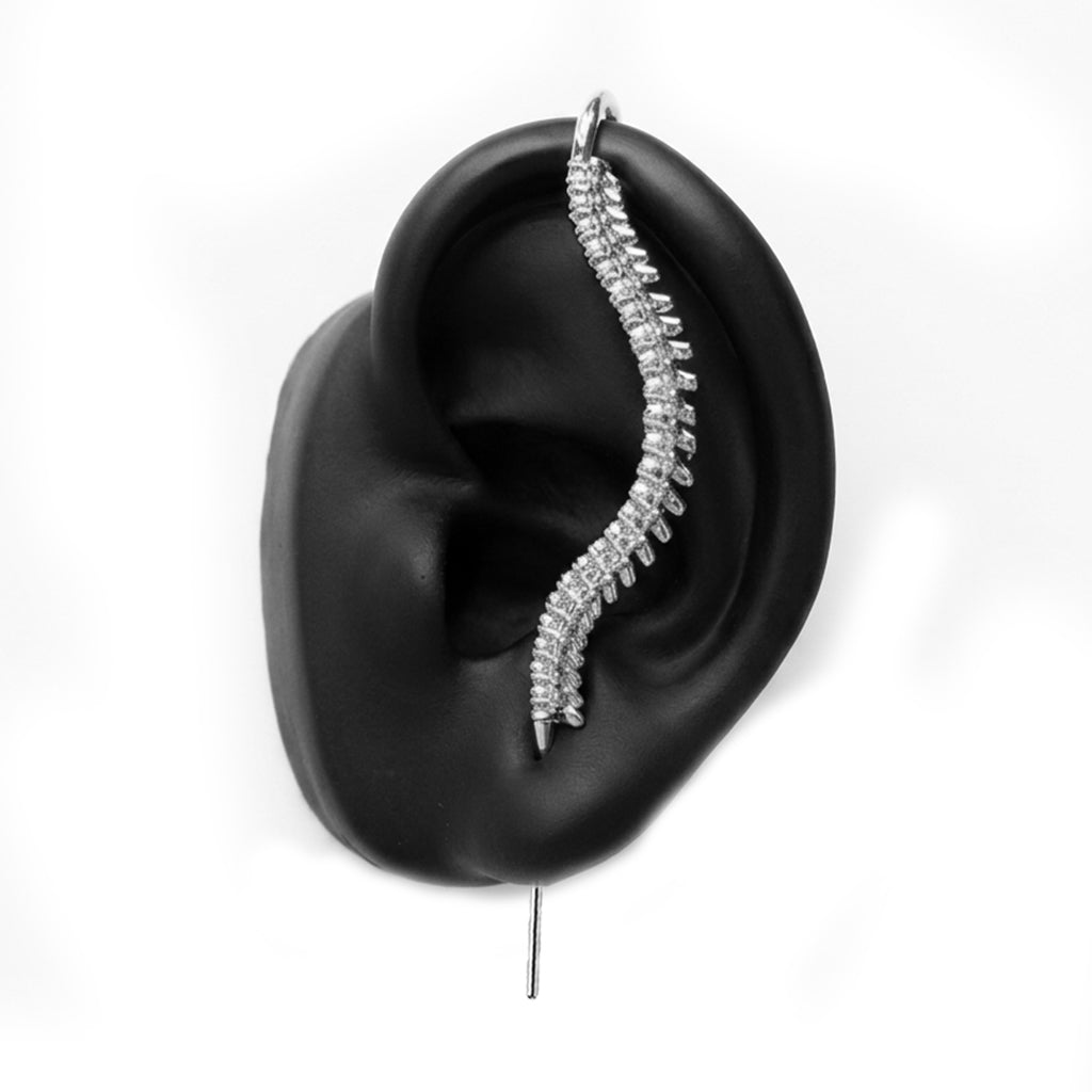 Spine-Chilling ear cuff in silver, left-ear version