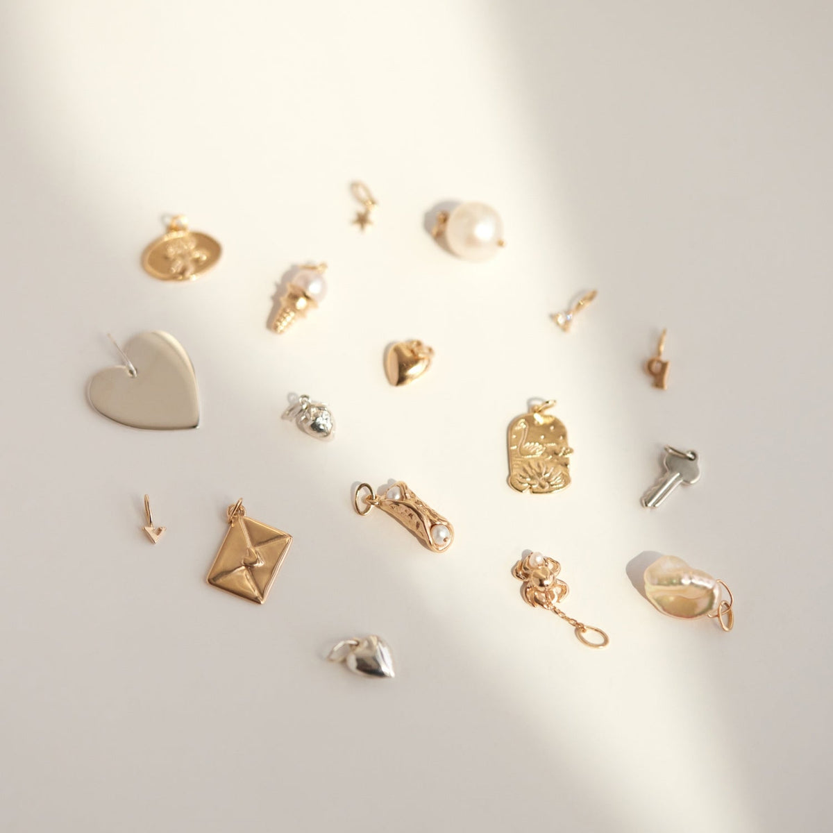 Avaline Mermaid S Treasure Charm