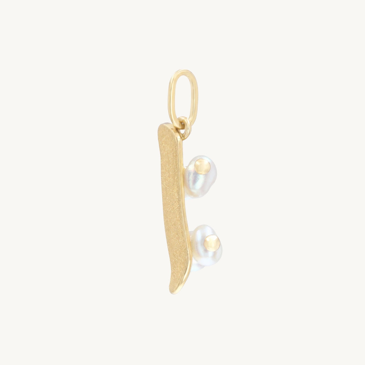 Avaline Tiniest Skateboard Charm