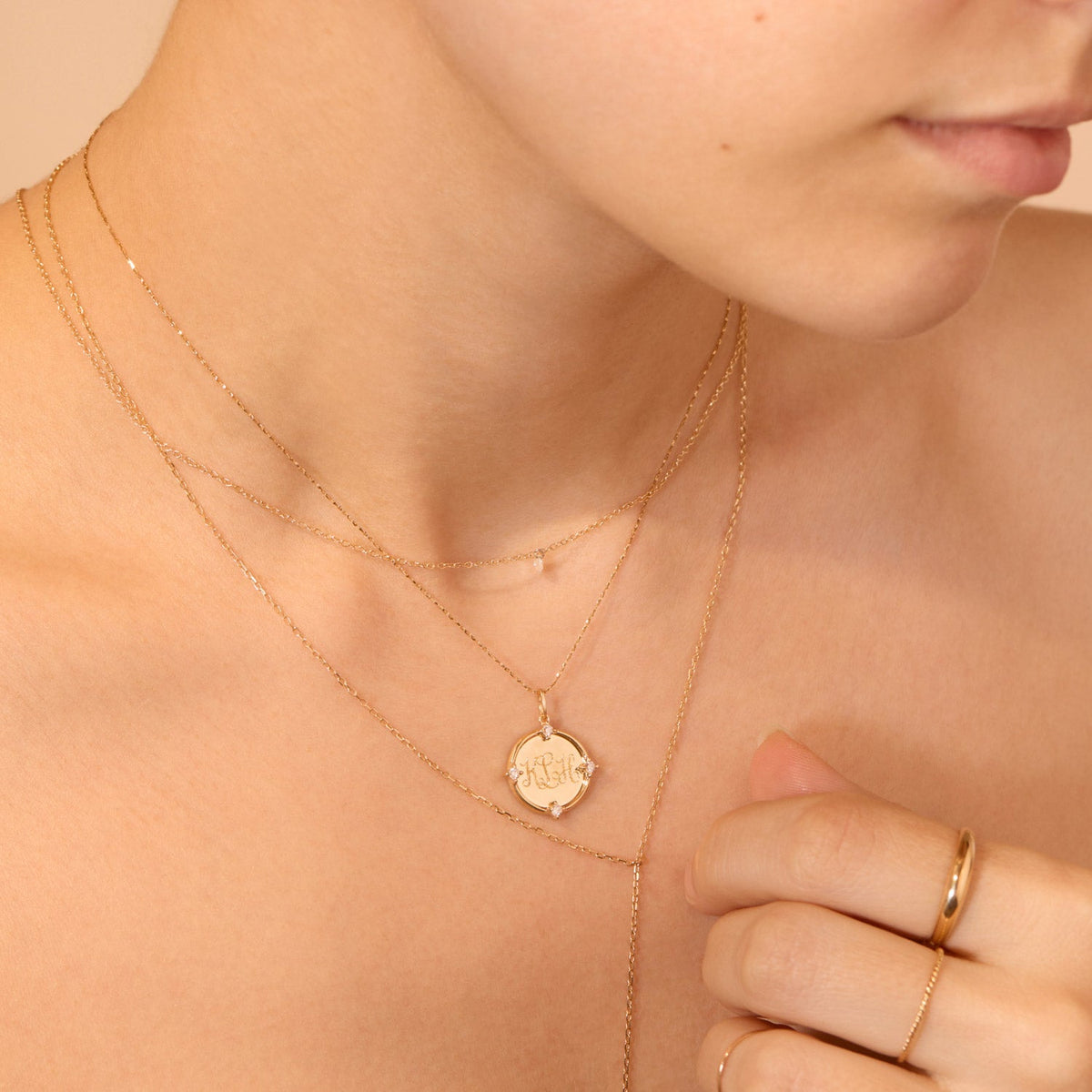 Avaline Angel Hair Diamond Gold Medallion