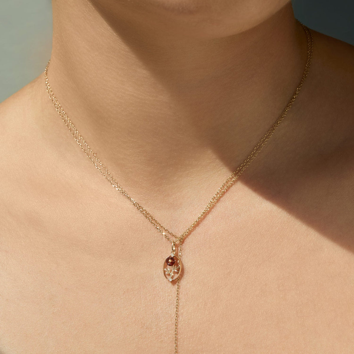 Avaline Flower Season Charm