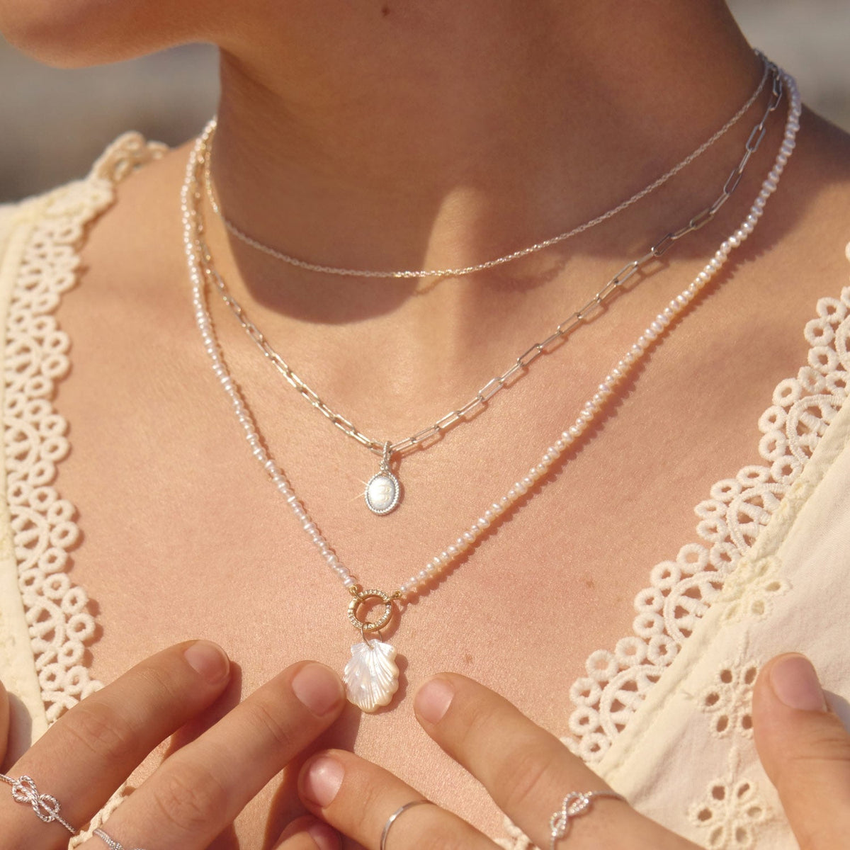 Avaline Summer Forever Shell Charm