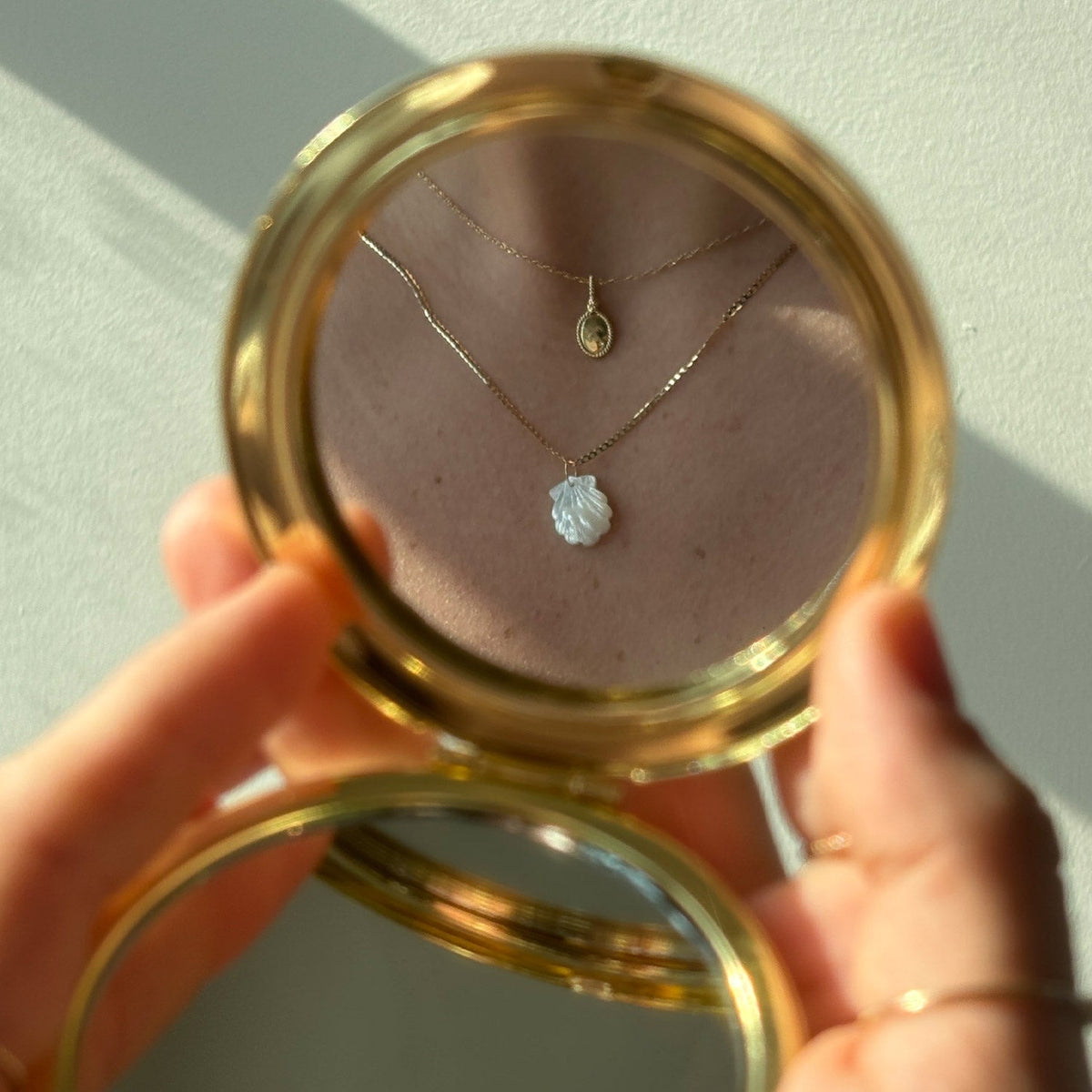 Avaline Summer Forever Shell Charm