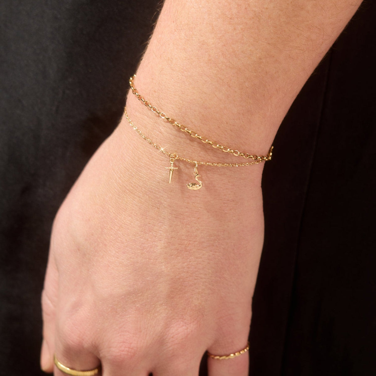Avaline Make You Blue Swan Charm