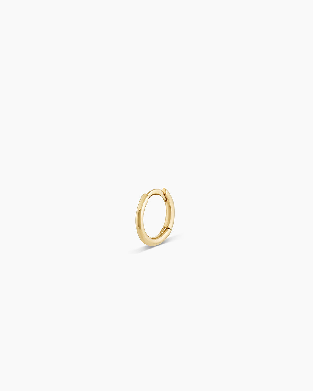 Avaline 14K Gold Classic Single Huggie
