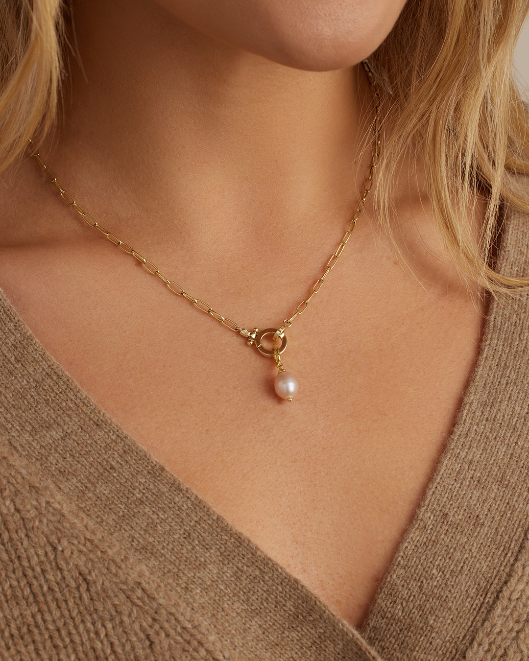 Avaline Pink Pearl Parker Charm