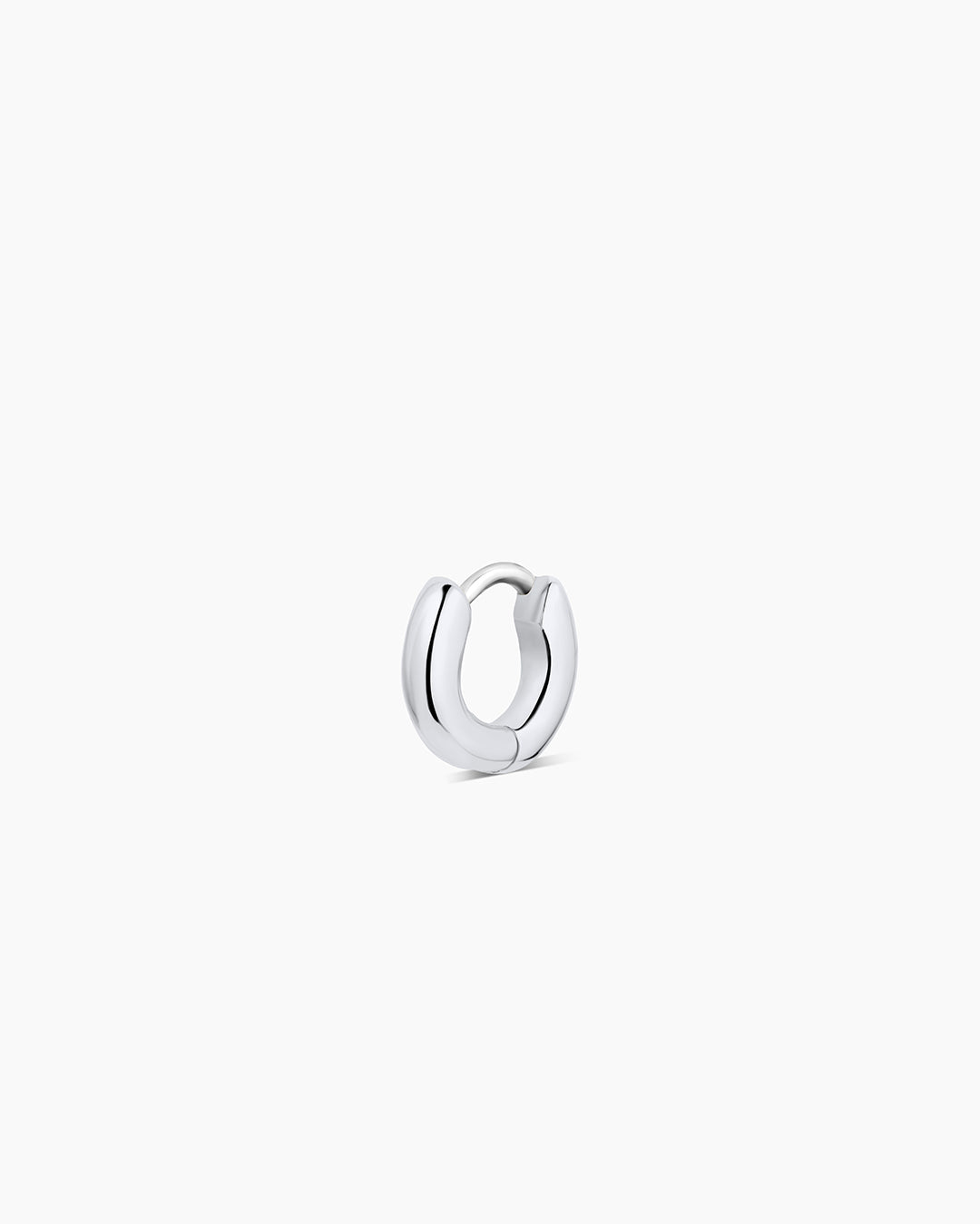 Avaline Lou Single Huggie