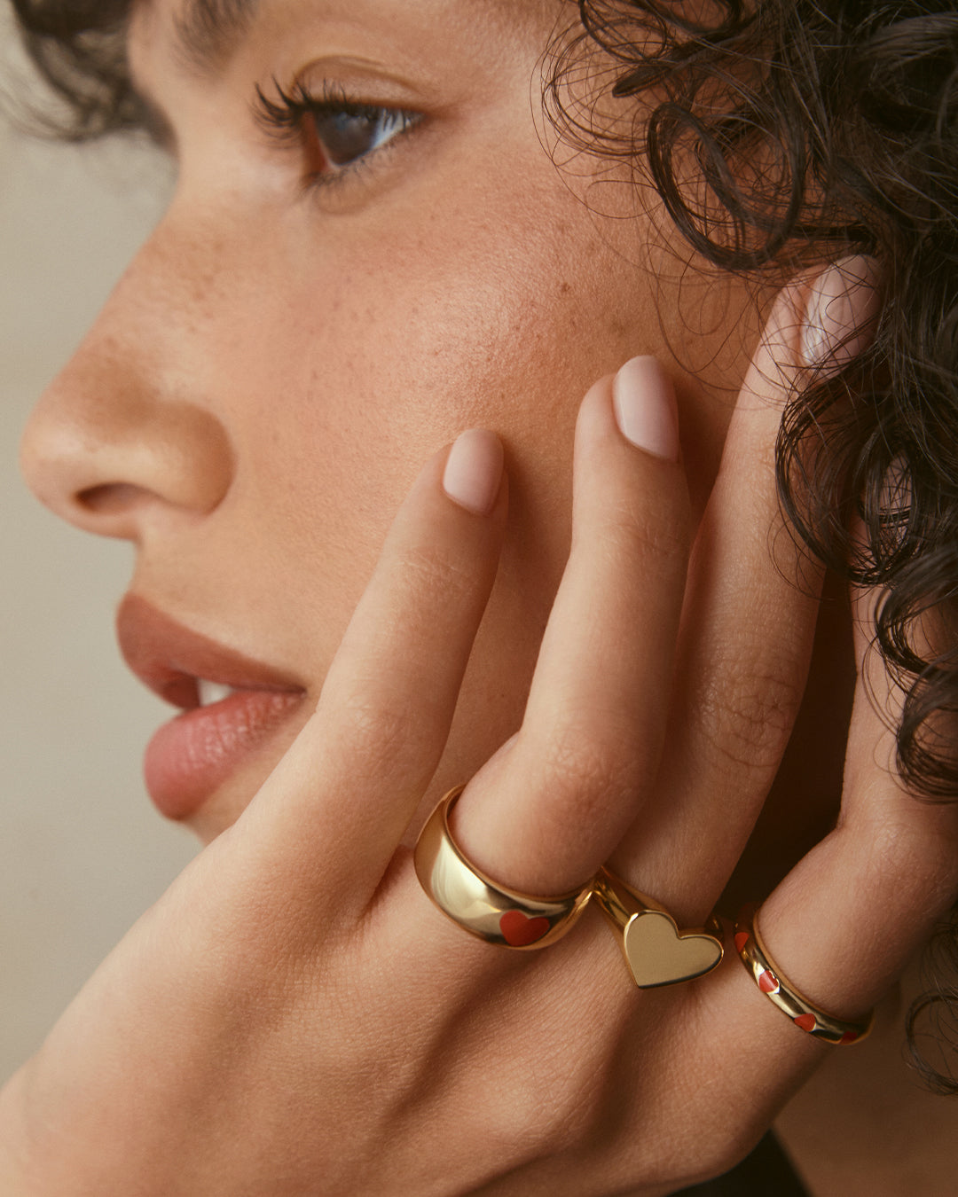 Avaline Amour Helium Heart Ring