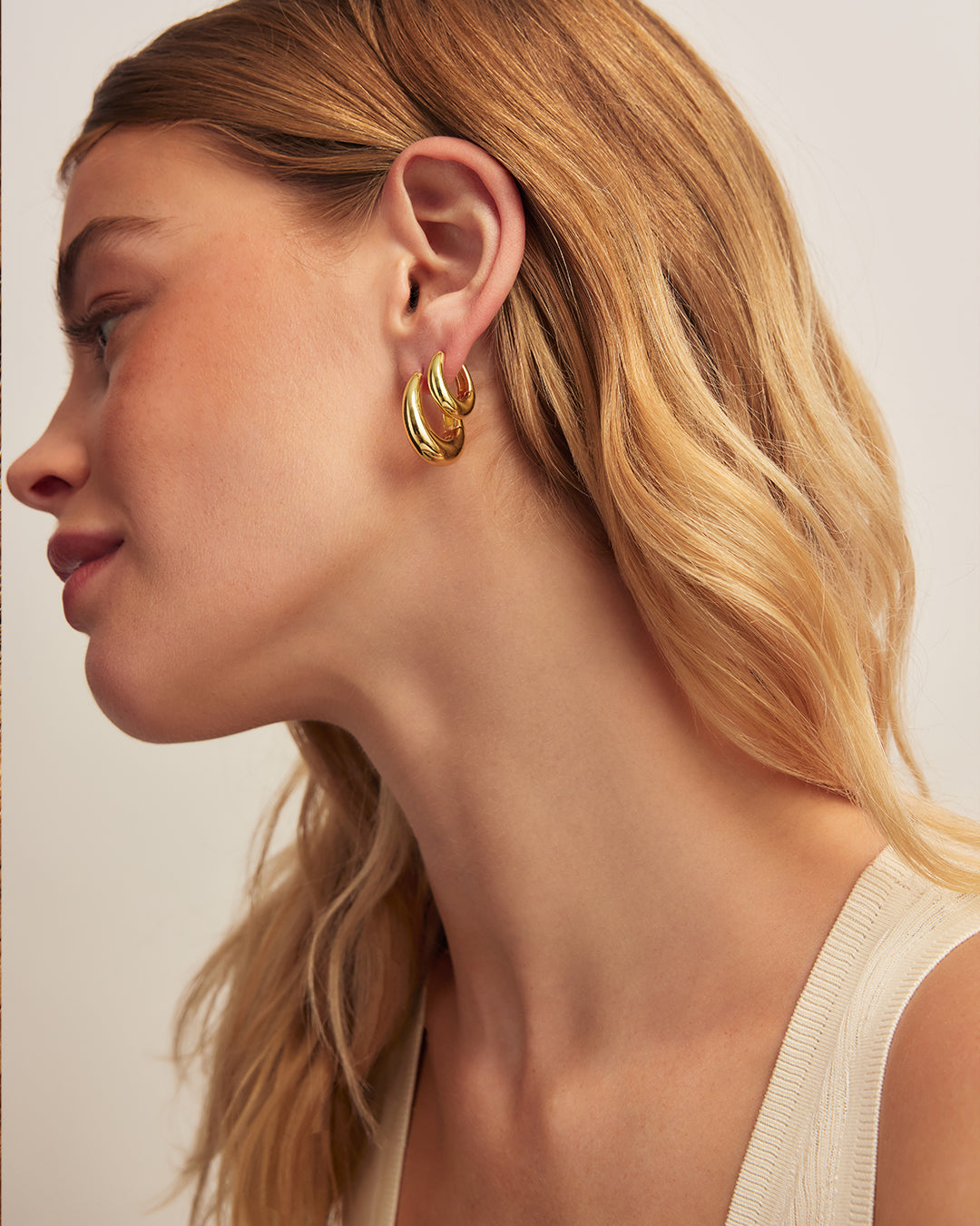 Avaline Lou Oval Hoops