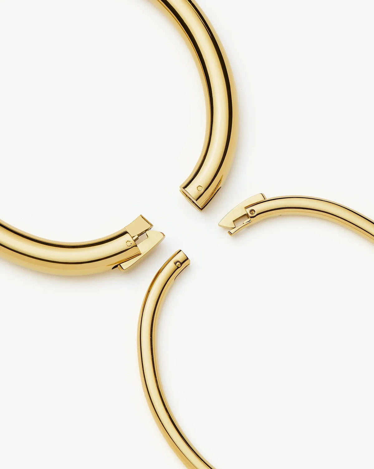 Avaline Chunky Bangle Set