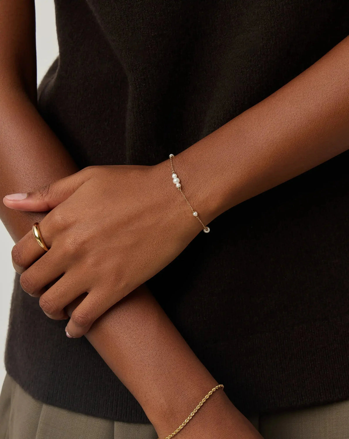 Avaline Solid Gold Pearl Chain Bracelet